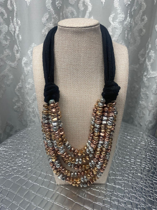 shades of metallic necklace