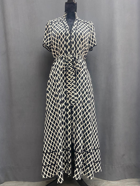 Classic shirt dress with black and white lattice print