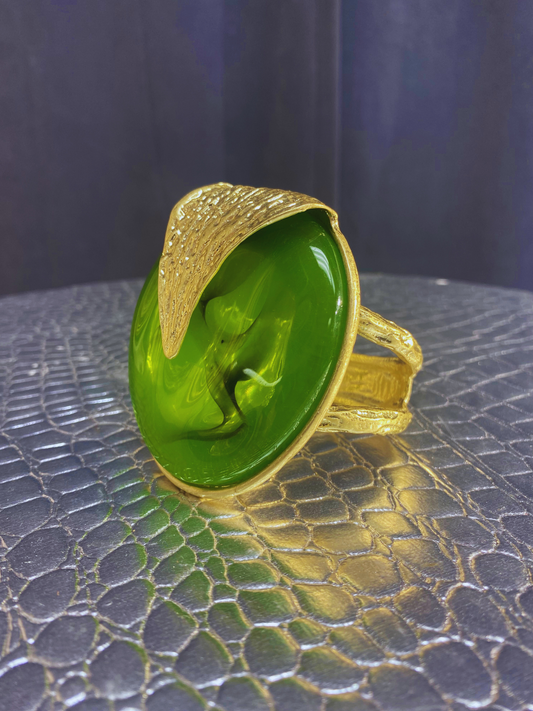 Oval green and gold bracelet