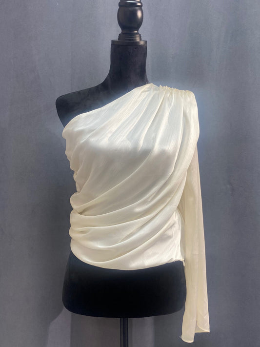 A symmetrical satin blouse - Cream